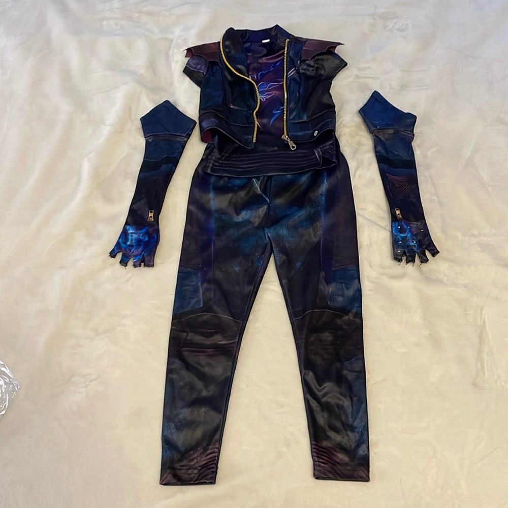 Descendants Mal costume
